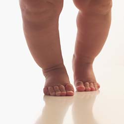 Baby Home - Prepare to welcome your baby, Baby steps, walking baby